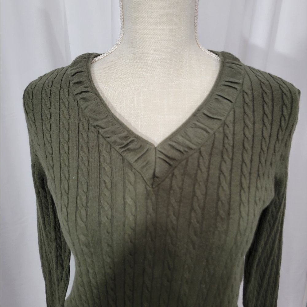 Eddie bauer v neck sweater - Picture 2 of 10